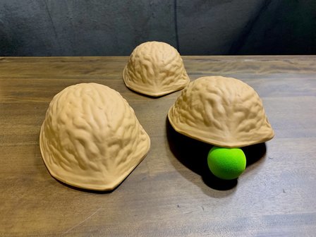 Giant 3 shell game set