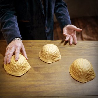 Giant 3 shell game set