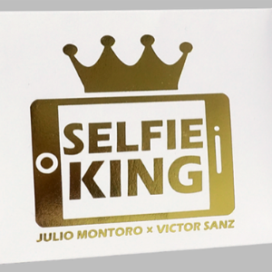 Hanson Chien Presents Selfie King by Julio Montoro and Victor Sanz