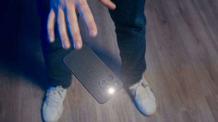 Reserveer: Leviosa Phone by Jo&atilde;o Miranda and Julio Montoro