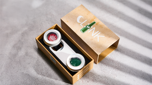 The Clink (Cap in Bottle) by Iarvel Magic and Wonder House (groen)